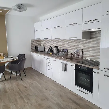 Apartment Sunshine Beige Apartman Zamardi