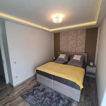 Apartment Sunshine Beige Apartman Zamardi