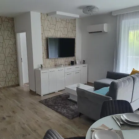 Sunshine Beige Apartman Apartment Zamardi
