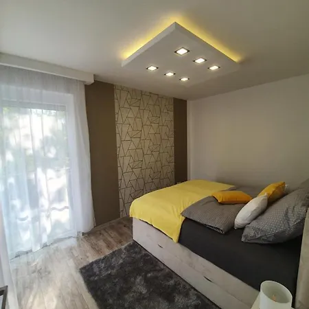 Sunshine Beige Apartman Apartment