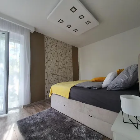Sunshine Beige Apartman Apartment *
